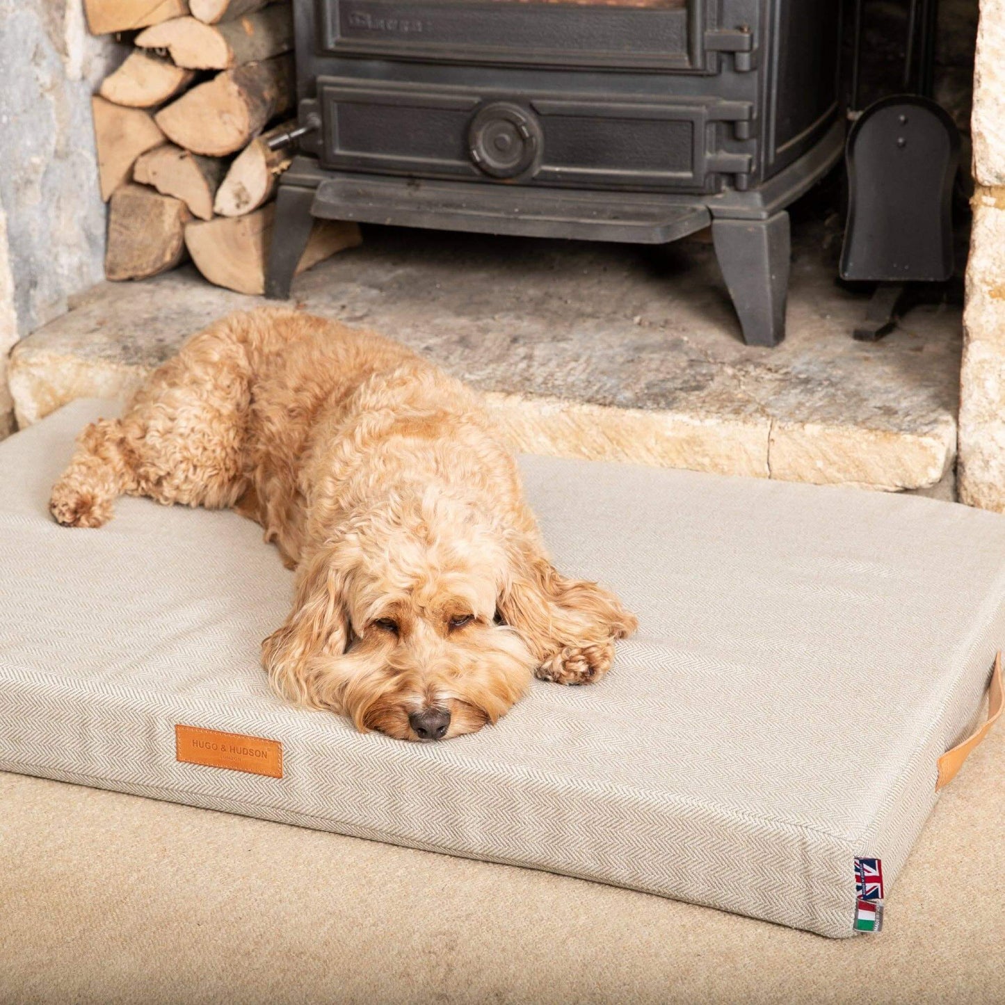 Hugo & Hudson Foam Dog Bed Small - Sand Herringbone